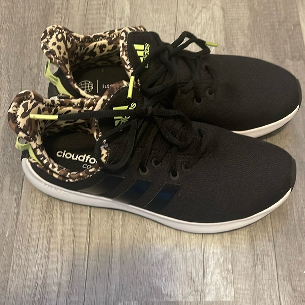 Adidas cloudforms